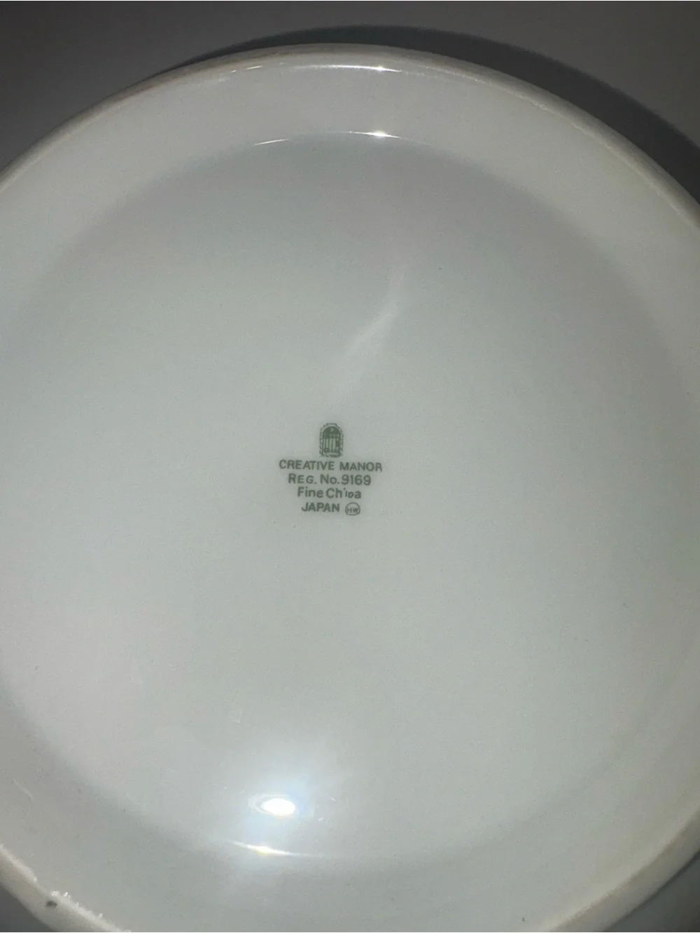 Vintage Creative Manor Covered Dish